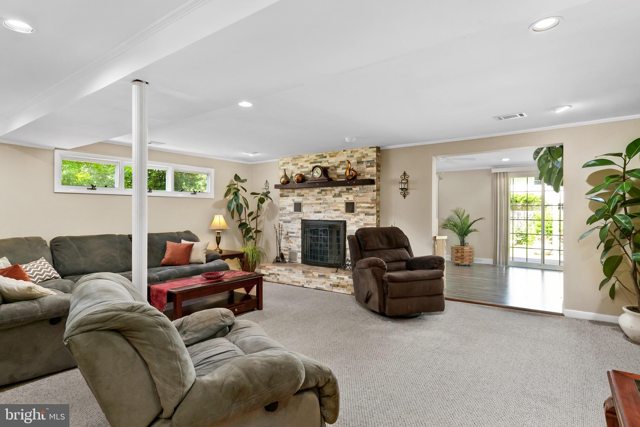 411 Howard Road Cherry Hill, NJ 08034 - Photo 6 of 38 Family Room