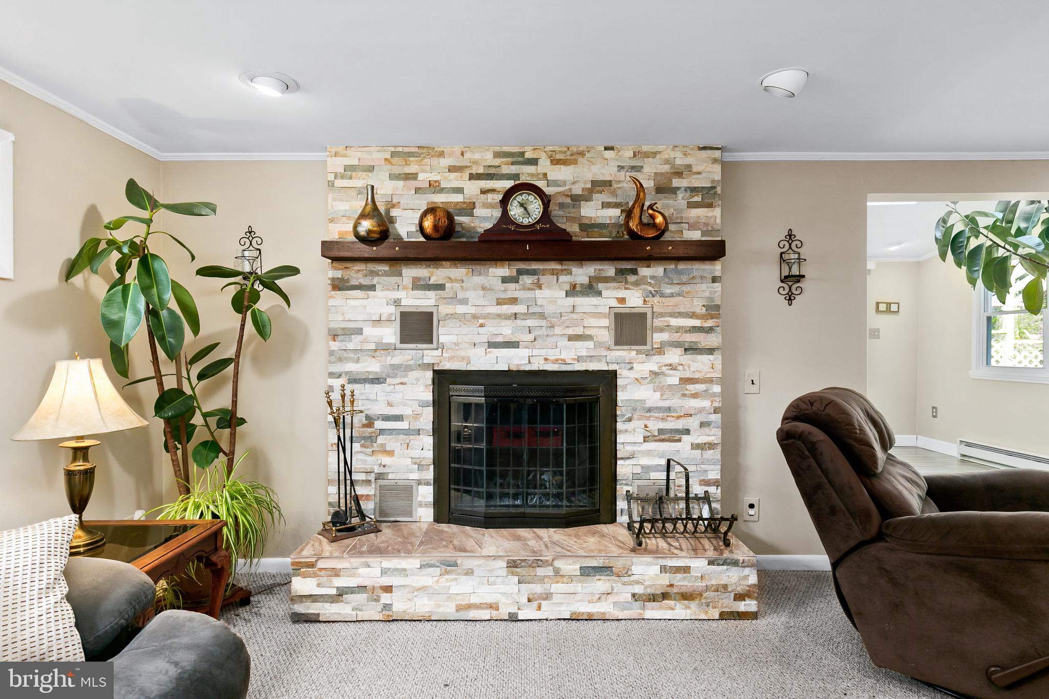 411 Howard Road Cherry Hill, NJ 08034 - Photo 8 of 38 Family Room