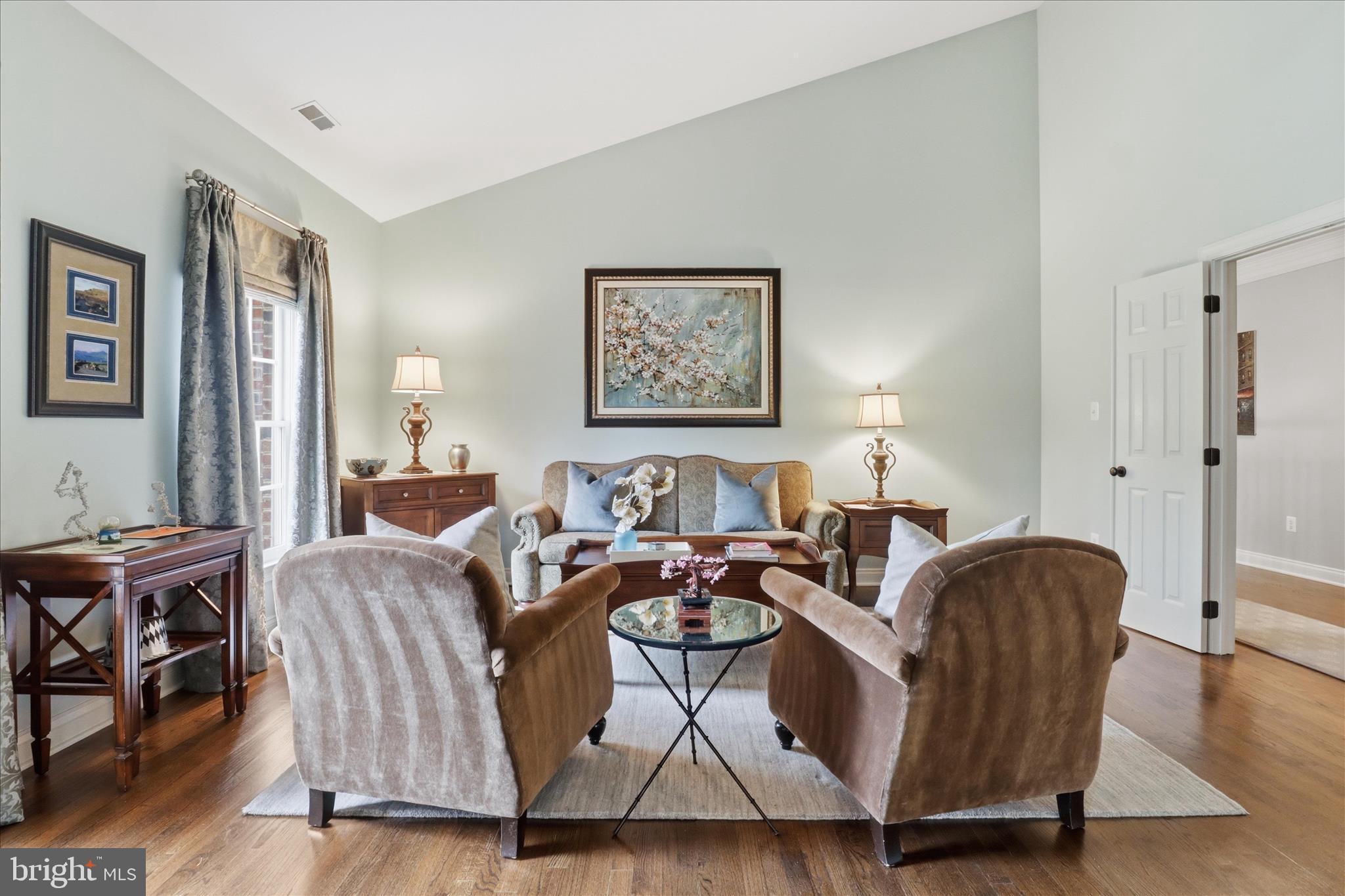 6441 Highway 193 McLean, VA 22101 - Photo 35 of 85 Primary Sitting Room with Vaulted Ceilings