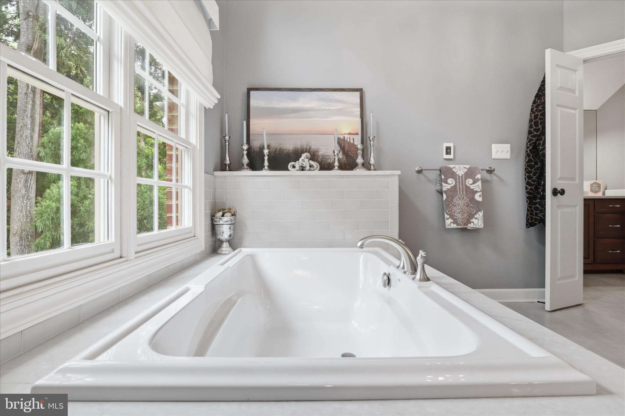 6441 Highway 193 McLean, VA 22101 - Photo 41 of 85 Soaking Tub for Two