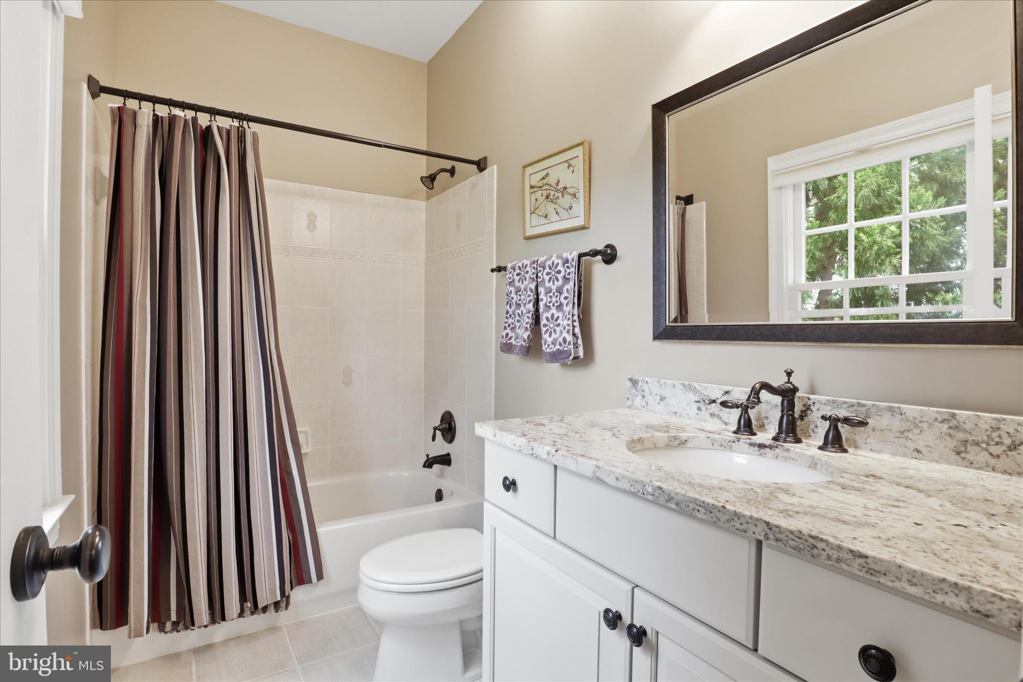 6441 Highway 193 McLean, VA 22101 - Photo 52 of 85 Front Guest Bedroom Bathroom