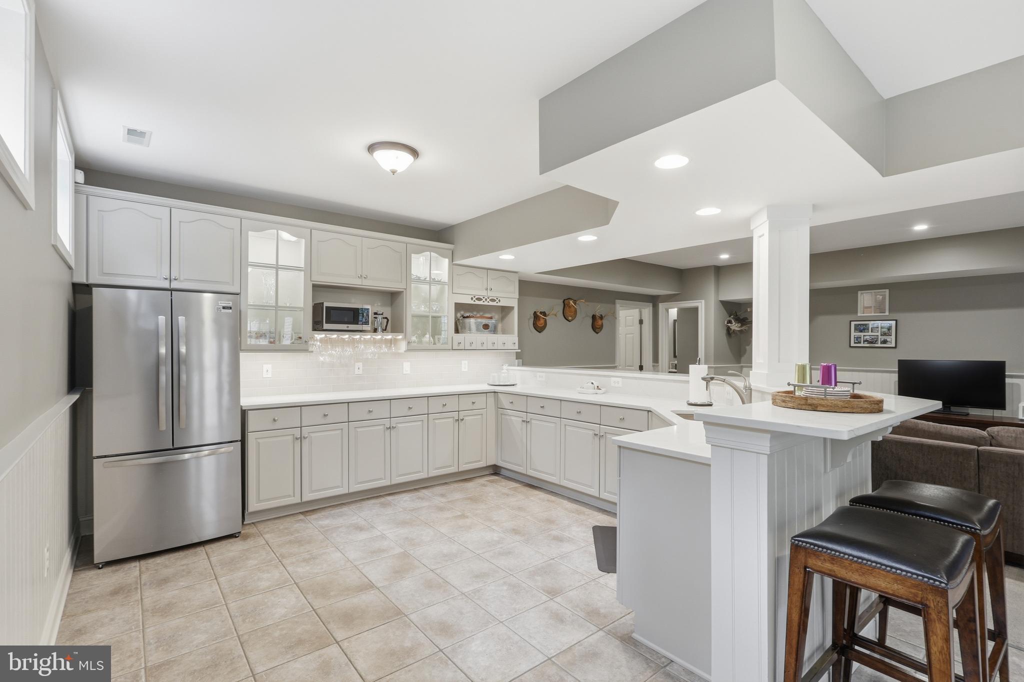 6441 Highway 193 McLean, VA 22101 - Photo 65 of 85 Rec Room Wet Bar