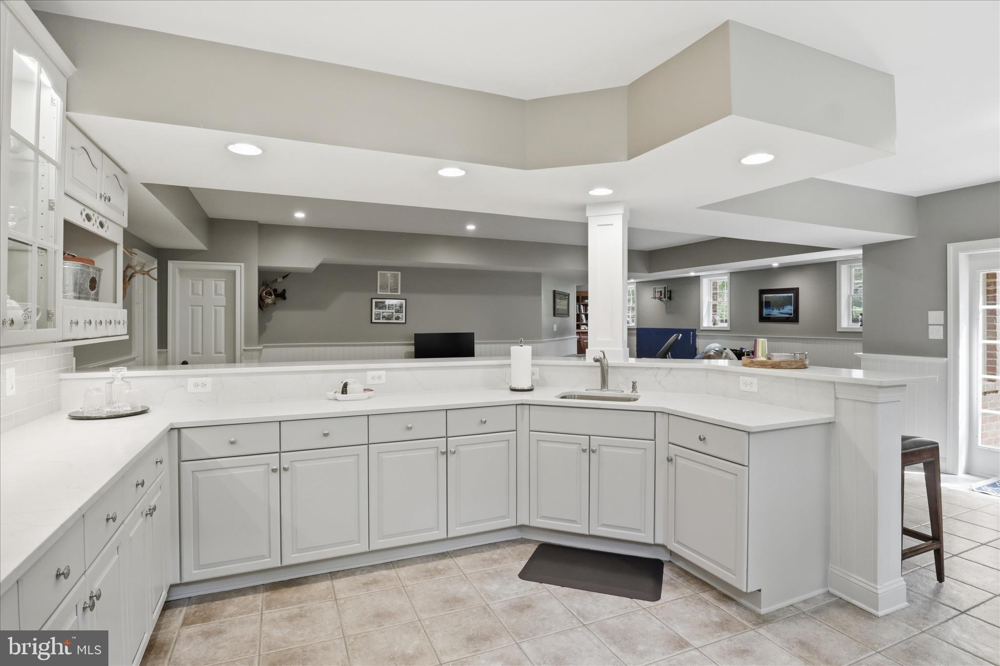 6441 Highway 193 McLean, VA 22101 - Photo 68 of 85 Rec Room Wet Bar