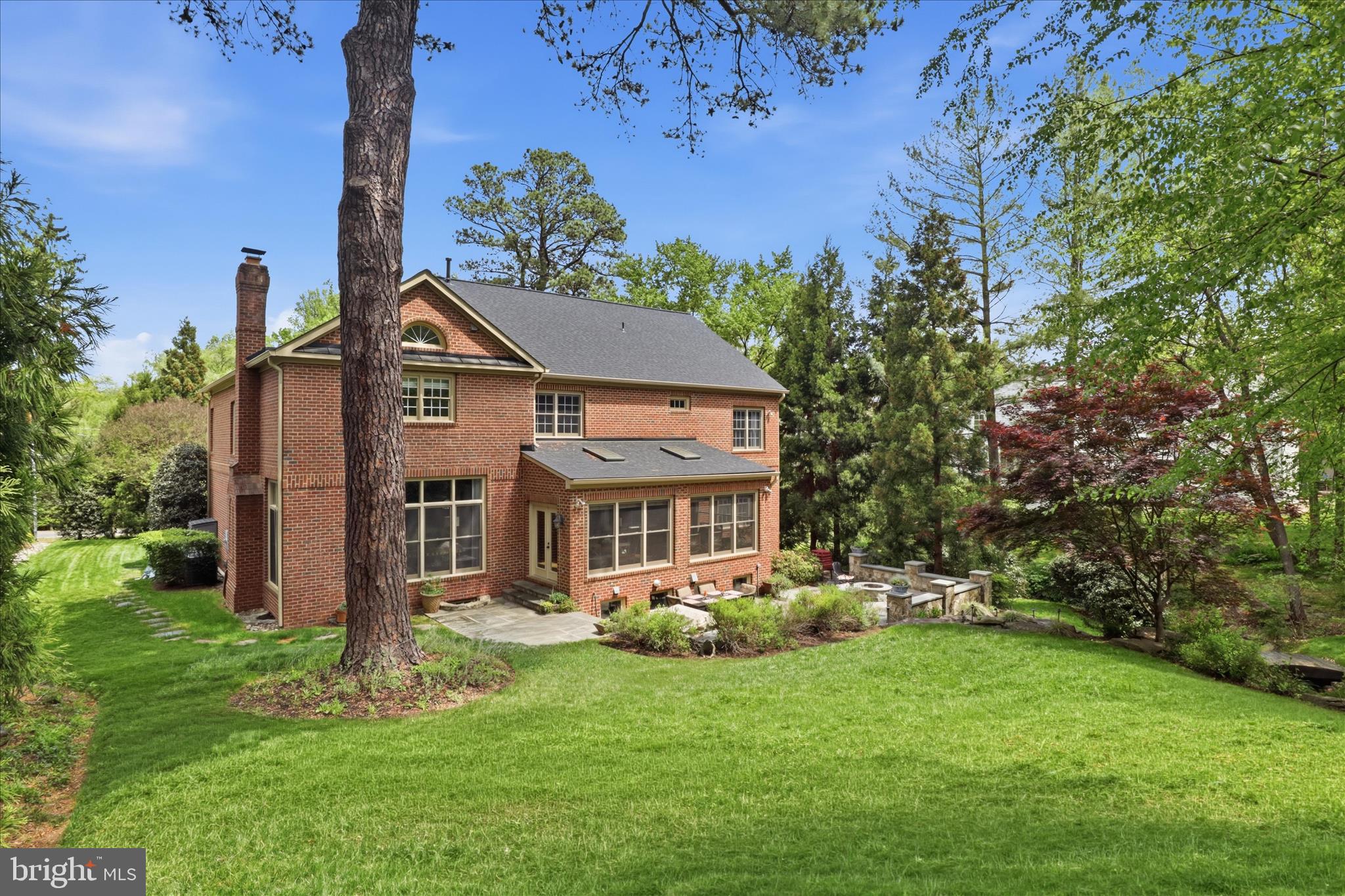 6441 Highway 193 McLean, VA 22101 - Photo 74 of 85 Yard with Grass