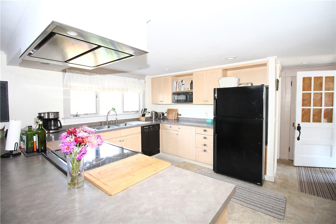 57 Admiral Kalbfus Road Newport, RI 02840 - Photo 16 of 45 Gallery Image 16