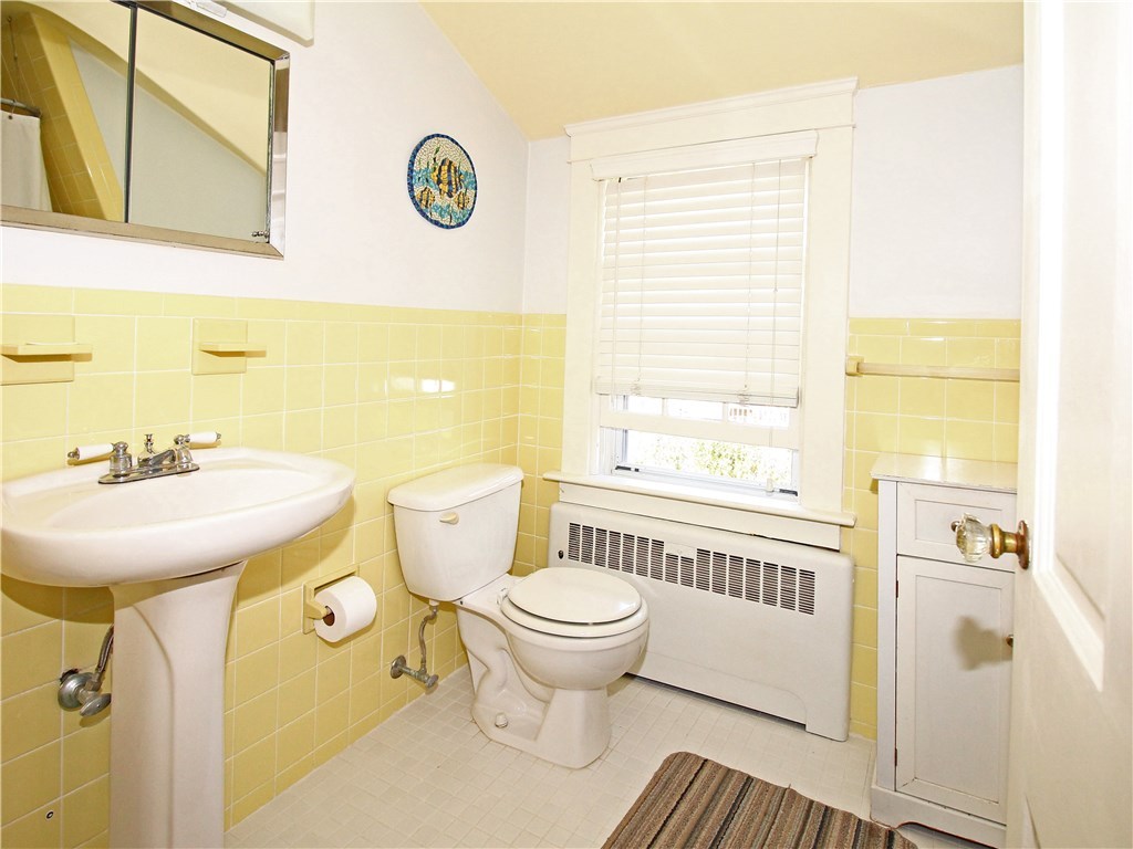 57 Admiral Kalbfus Road Newport, RI 02840 - Photo 34 of 45 Gallery Image 34