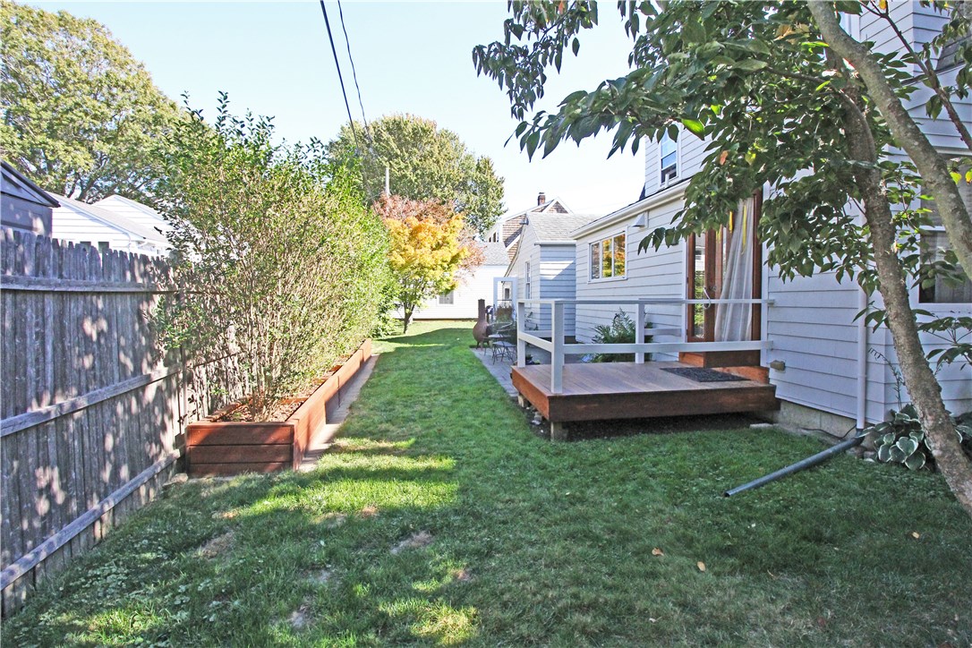 57 Admiral Kalbfus Road Newport, RI 02840 - Photo 8 of 45 Gallery Image 8