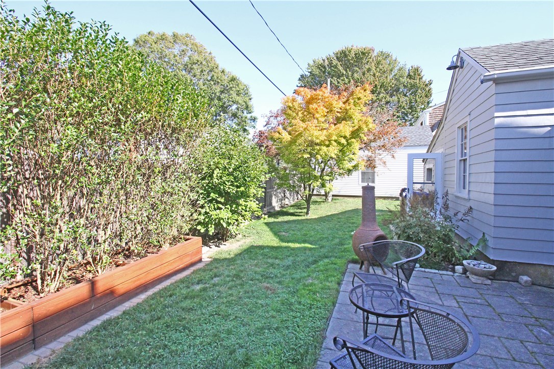 57 Admiral Kalbfus Road Newport, RI 02840 - Photo 10 of 45 Gallery Image 10