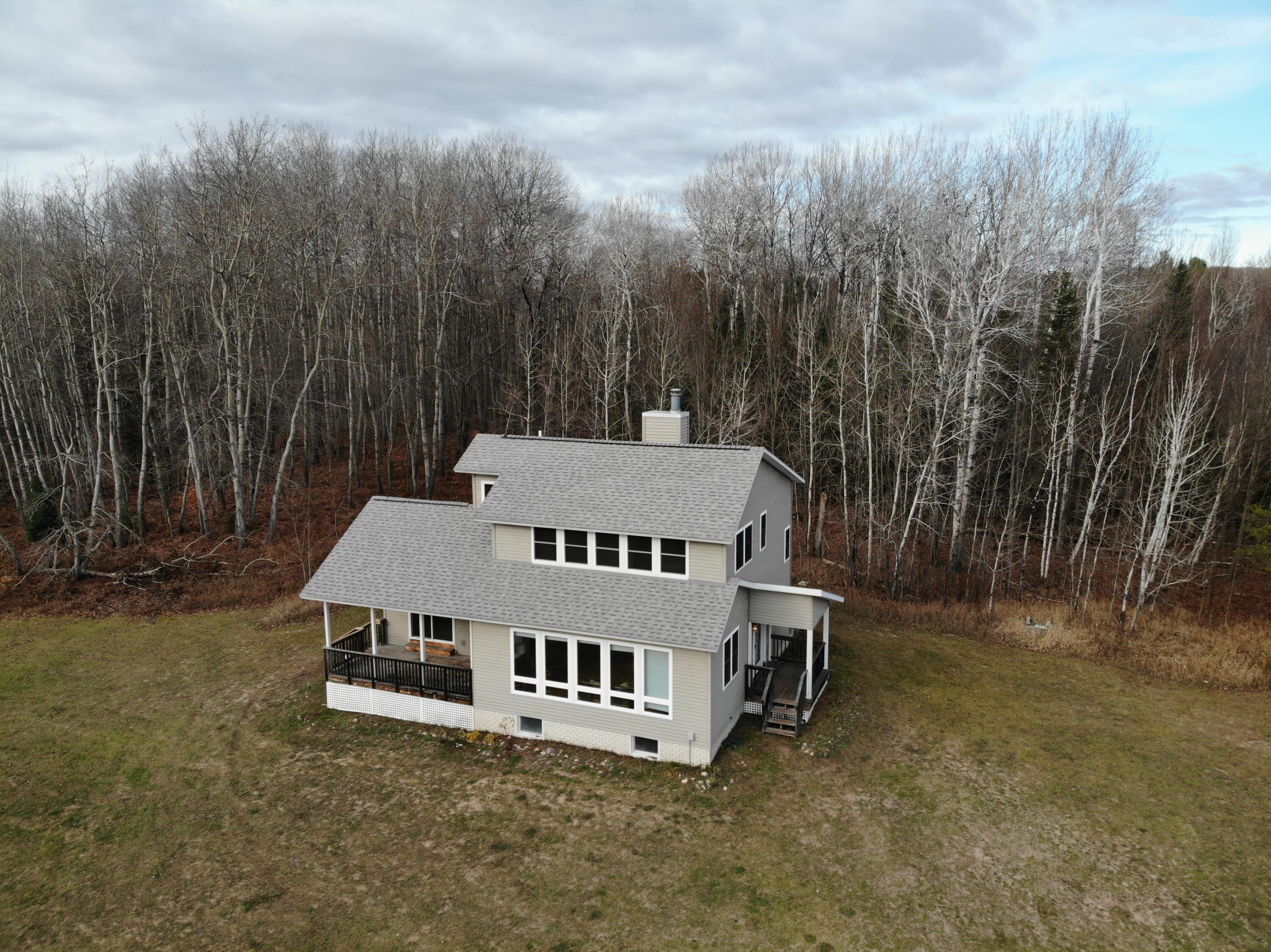 9502 Mission Road Alanson, MI 49706 - Photo 6 of 48 Gallery Image 6