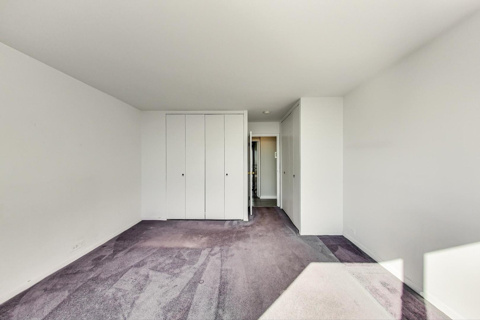 5415 North Sheridan Road, Unit 2904 Chicago, IL 60640 - Photo 31 of 49 a view of hallway with closet and bathroom