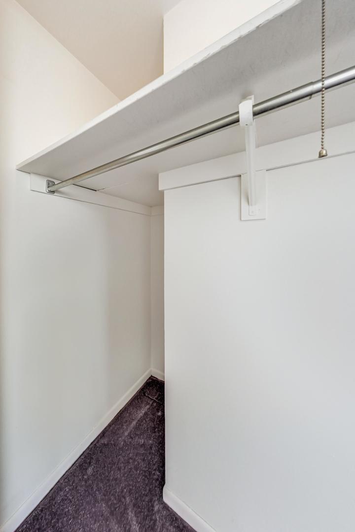 5415 North Sheridan Road, Unit 2904 Chicago, IL 60640 - Photo 33 of 49 a view of a small space