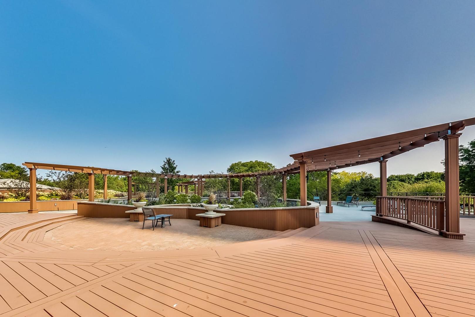 5415 North Sheridan Road, Unit 2904 Chicago, IL 60640 - Photo 41 of 49 a view of a swimming pool with a patio