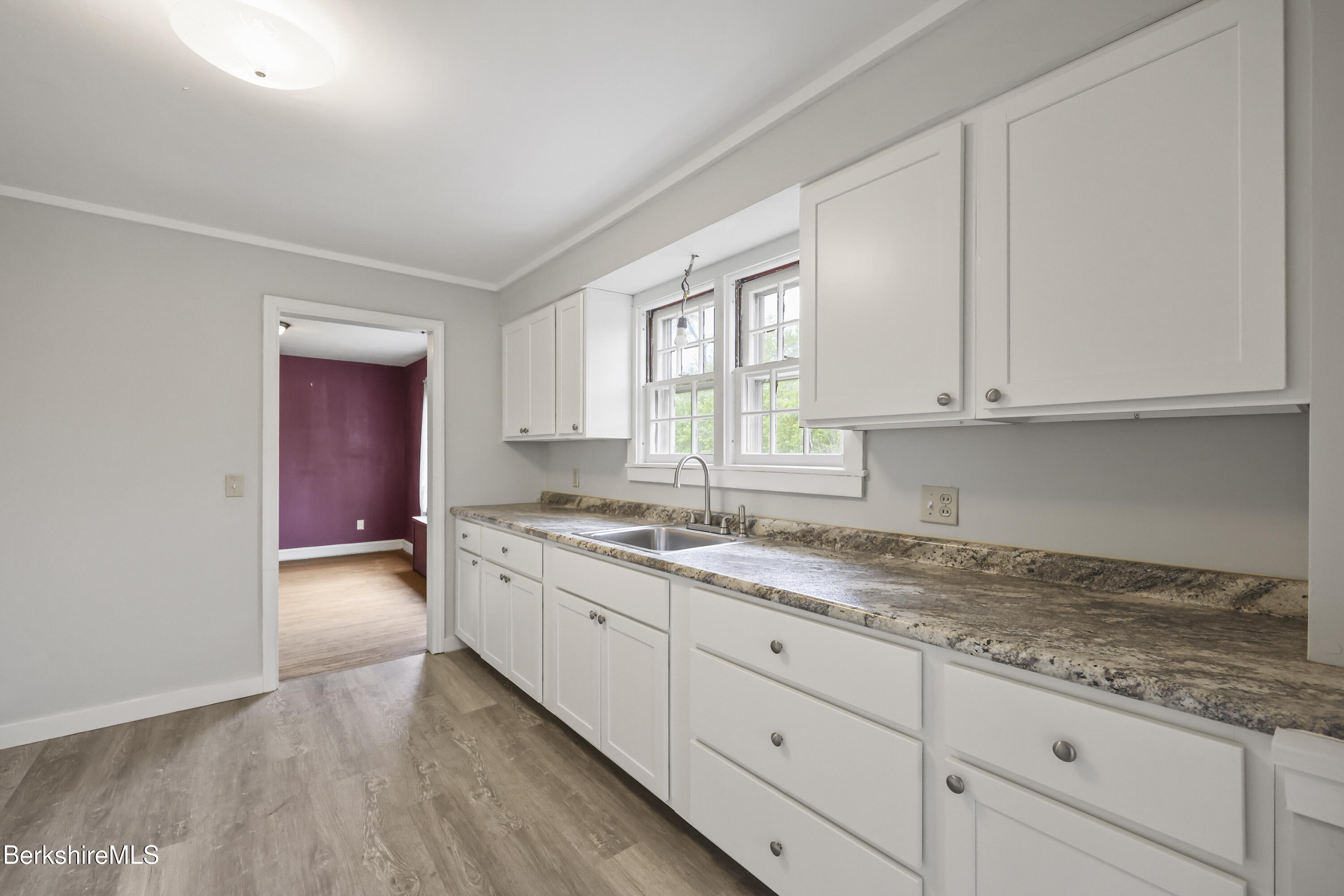 32 Jason Street Pittsfield, MA 01201 - Photo 9 of 27 75 Kitchen