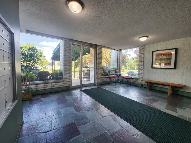 $165,000 | 2720 Dale Street North, Unit C208, Roseville, MN 55113