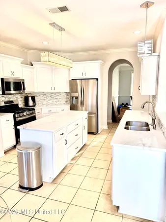 $415,000 | 911 Clair Cove, Hernando, MS 38632