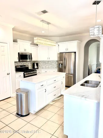$415,000 | 911 Clair Cove, Hernando, MS 38632