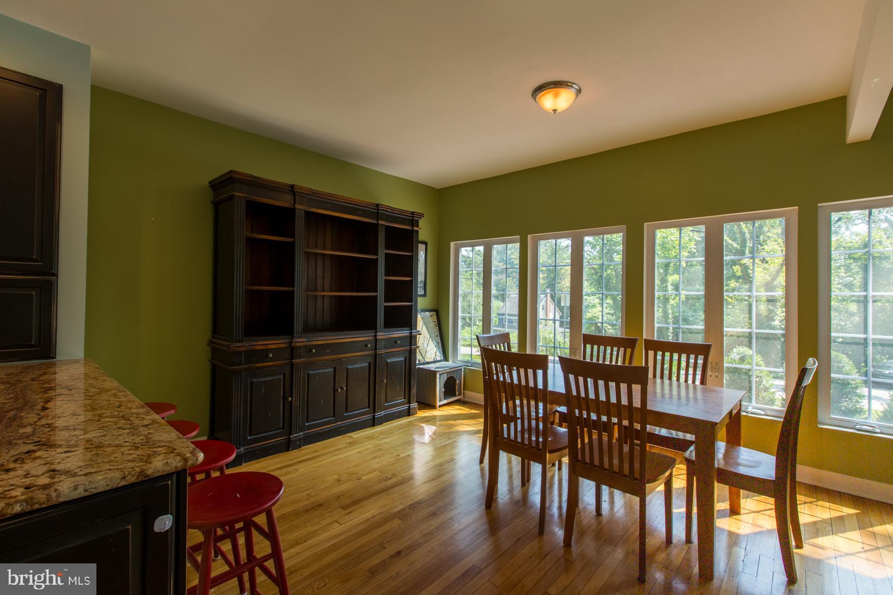 17 Hilltop Road Towson, MD 21286 - Photo 8 of 41