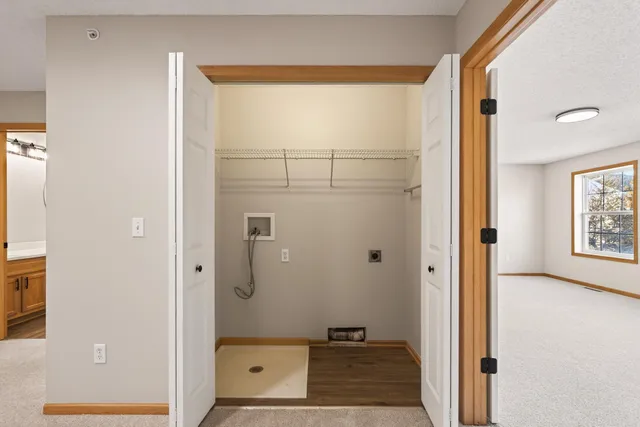 $280,000 | 879 Braunworth Court, Chaska, MN 55318