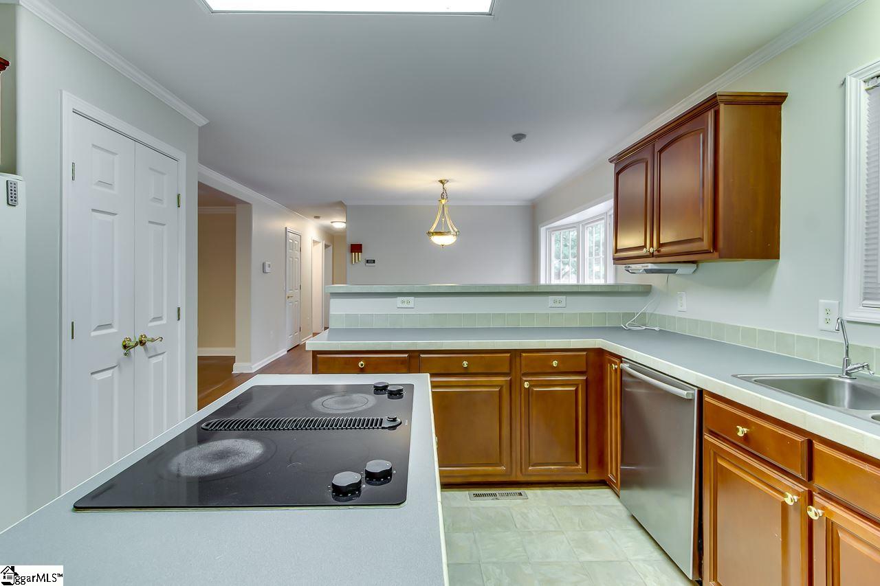 501 Brooks Road Mauldin, SC 29662 - Photo 14 of 33