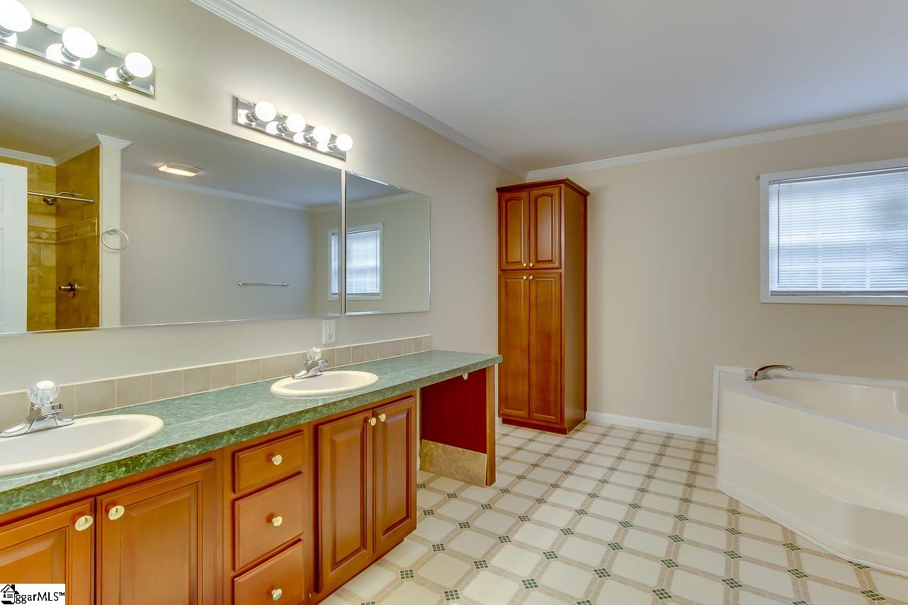 501 Brooks Road Mauldin, SC 29662 - Photo 24 of 33