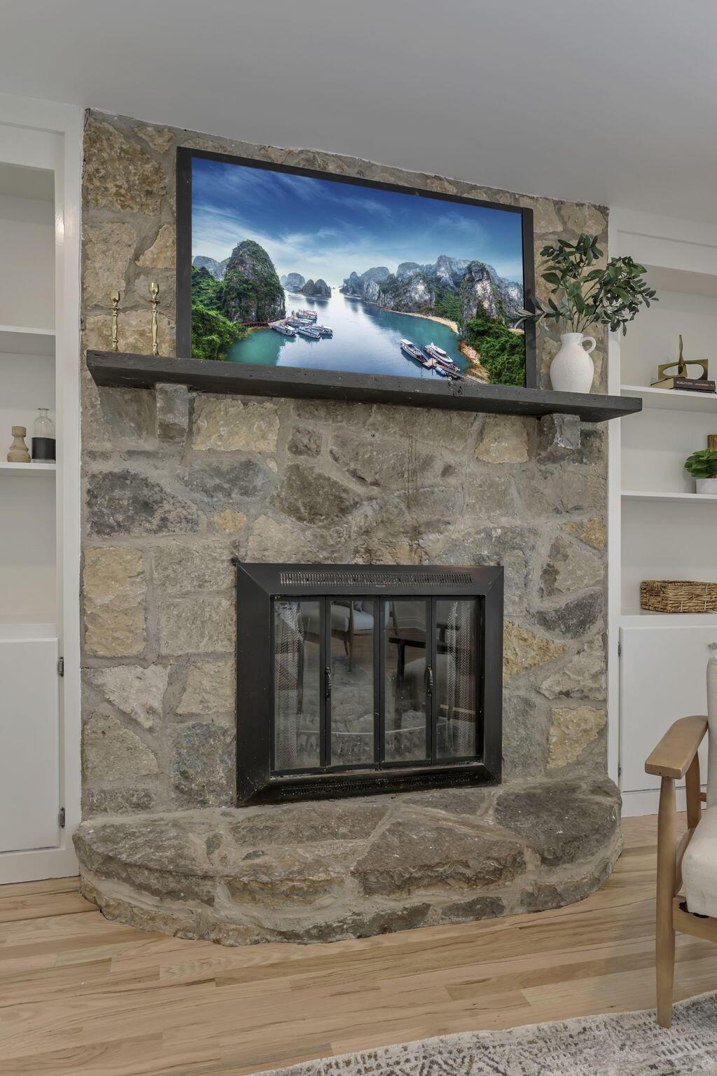 3675 Mountview Road Columbus, OH 43220 - Photo 21 of 64 Charming stone hearth and gas fireplace