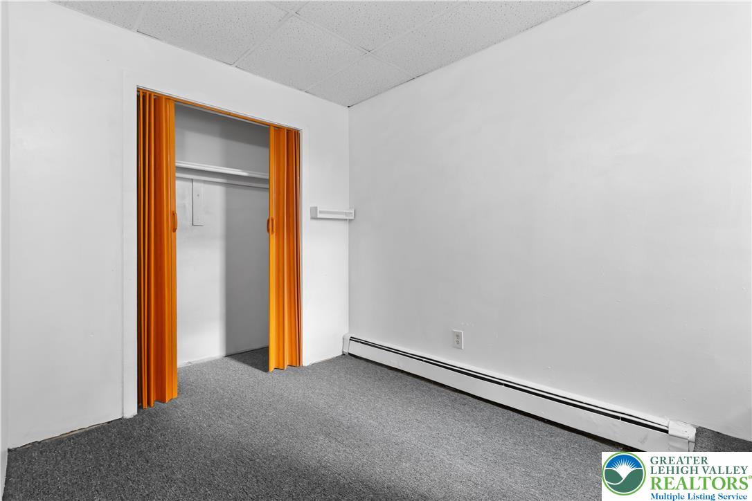 424 Cedar Street Allentown, PA 18102 - Photo 14 of 27 an empty room with closet
