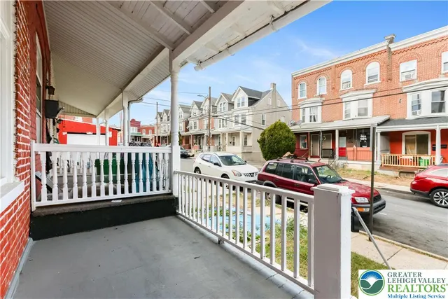 $179,000 | 424 Cedar Street, Allentown, PA 18102