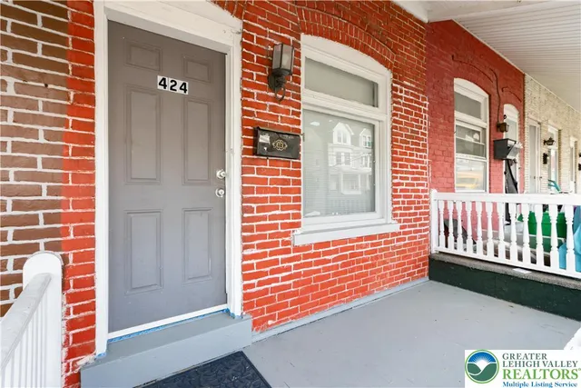 $179,000 | 424 Cedar Street, Allentown, PA 18102