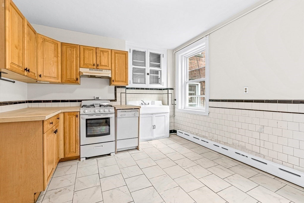 94 Prince Street, Unit 3 Boston, MA 02113 - Photo 5 of 16