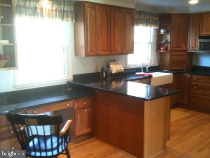 324 East Ridgely Road Lutherville-Timonium, MD 21093 - Photo 5 of 30 Kitchen #3