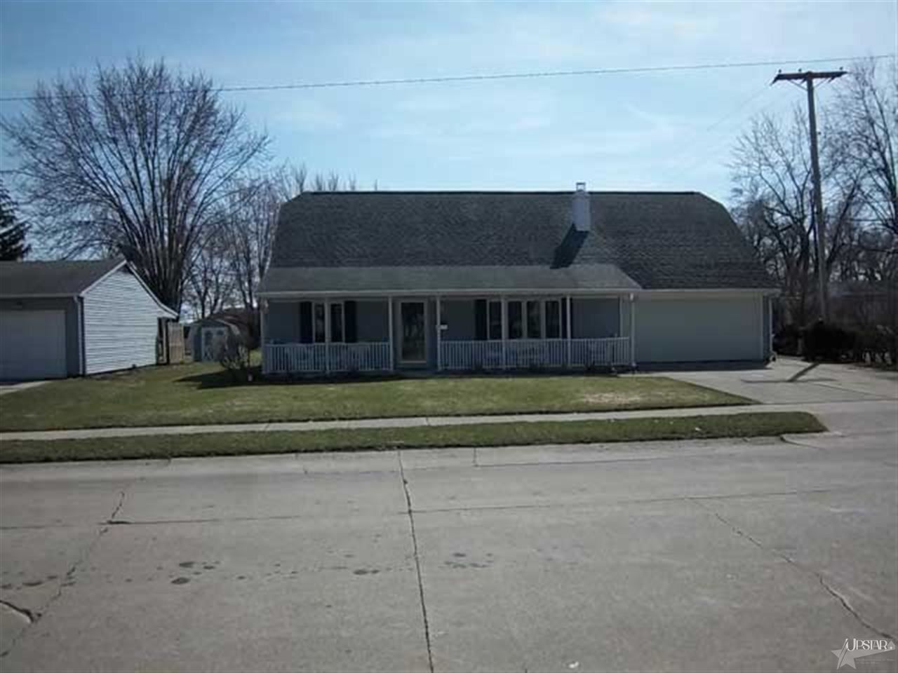 2317 Maplewood Road Fort Wayne, IN 46819 - Photo 2 of 29