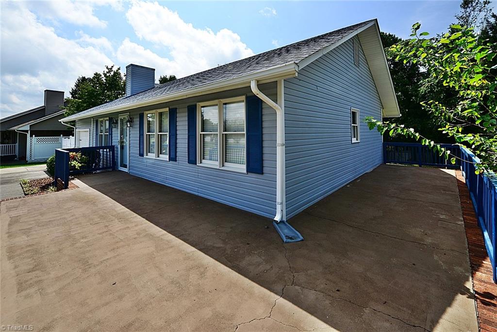 1660 Quillmark Road Winston-Salem, NC 27127 - Photo 2 of 22 Gallery Image 2