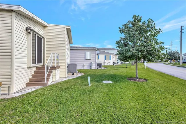 $350,000 | 716 Nettles Boulevard, Jensen Beach, FL 34957
