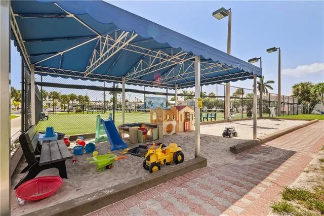 $350,000 | 716 Nettles Boulevard, Jensen Beach, FL 34957