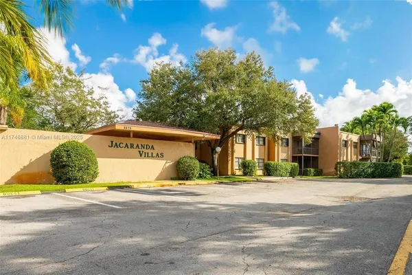 $1,690 | 8901 North New River Canal Road, Unit 18W, Fort Lauderdale, FL 33324