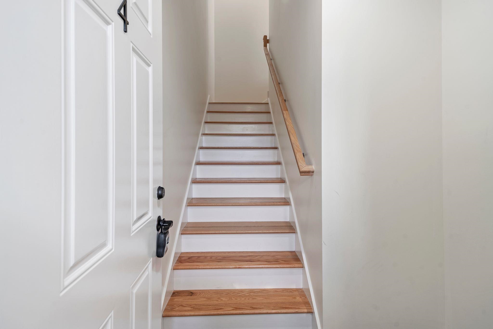 73 Prospect Street, Unit 4 Portsmouth, NH 03801 - Photo 2 of 32
