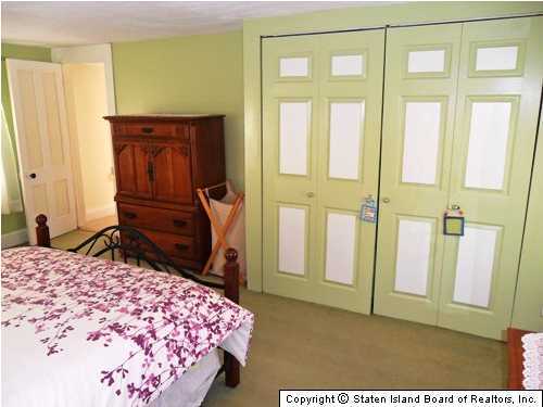 22 Innis Street Staten Island, NY 10302 - Photo 11 of 20 Additional Photo