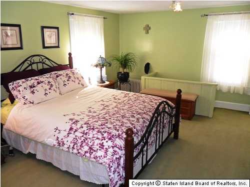 22 Innis Street Staten Island, NY 10302 - Photo 12 of 20 Additional Photo