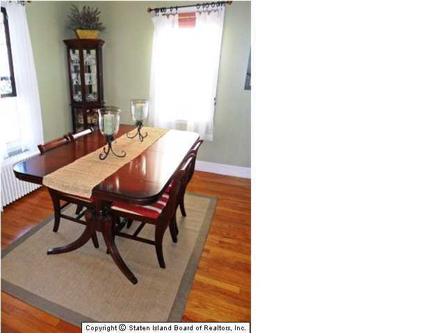 22 Innis Street Staten Island, NY 10302 - Photo 5 of 20 Additional Photo