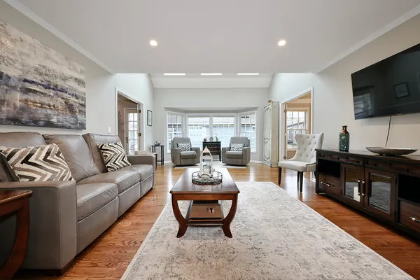 $749,900 | 176 Blair Lane, Inverness, IL 60067