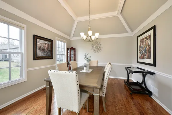 $749,900 | 176 Blair Lane, Inverness, IL 60067