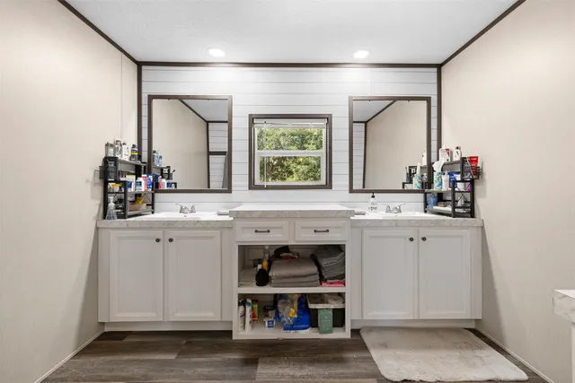 $445,000 | 1047 Jimbob Lane, New Ulm, TX 78950