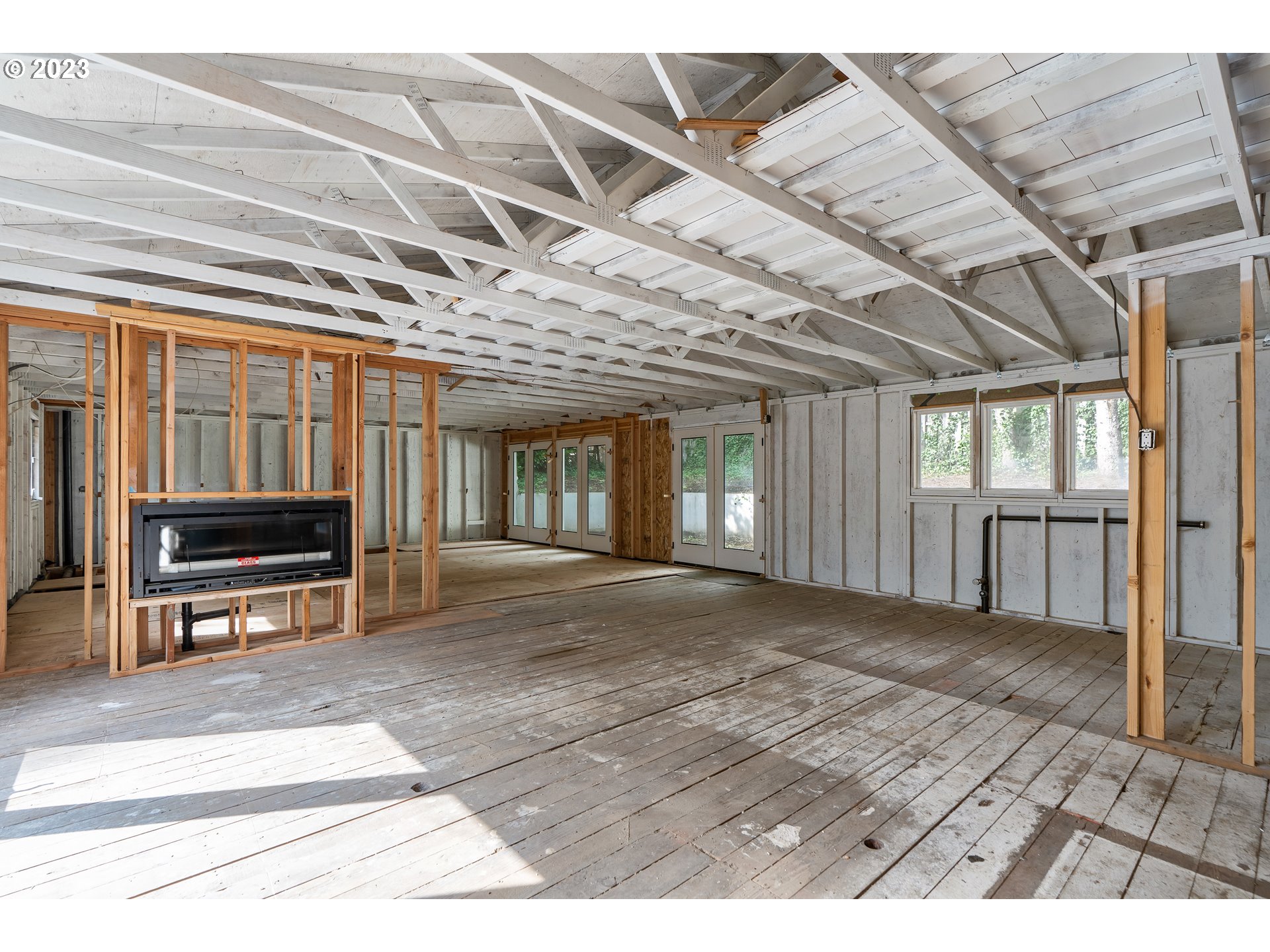15370 Twin Fir Road Lake Oswego, OR 97035 - Photo 3 of 19 a view of livingroom with furniture