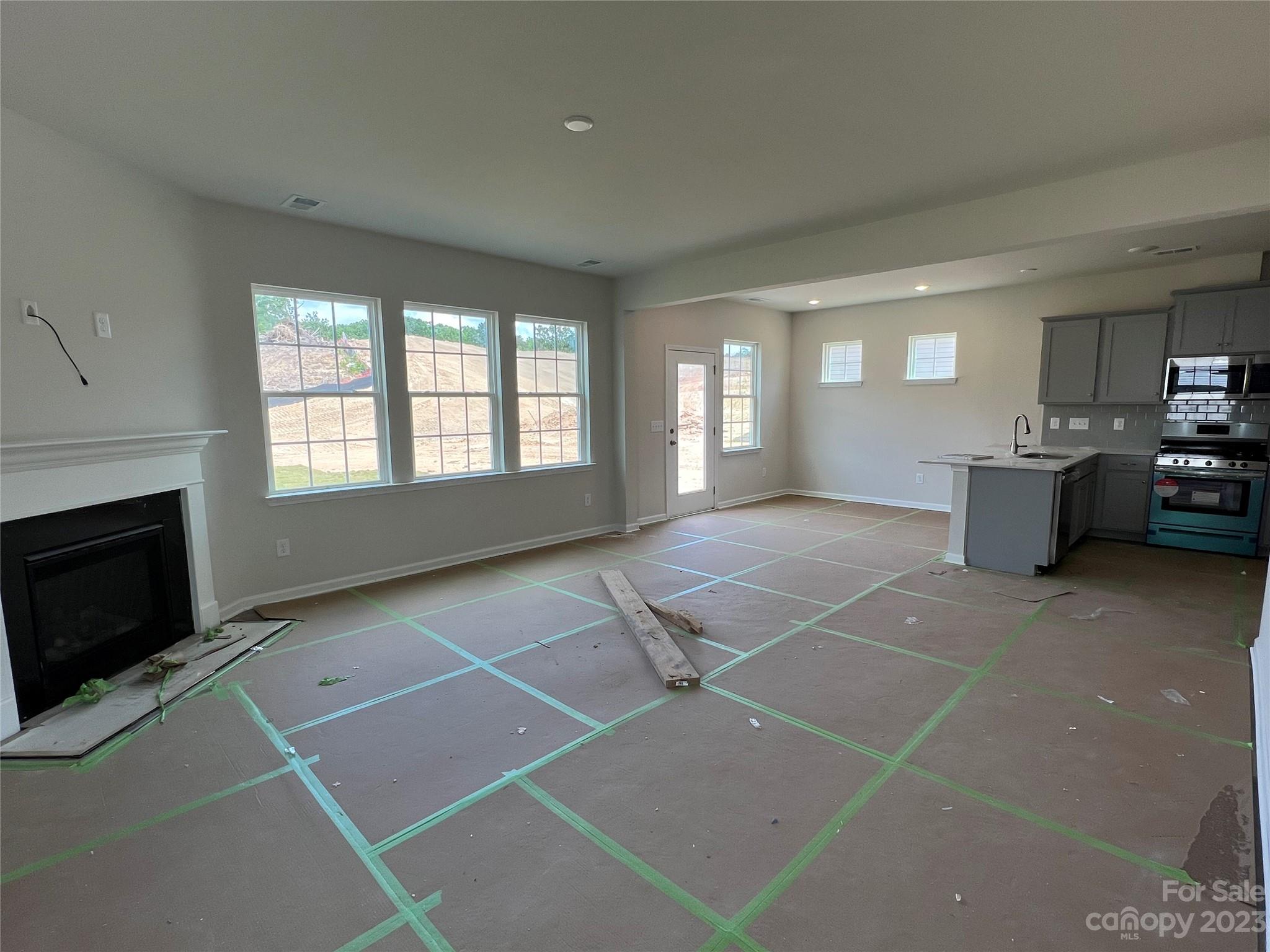 15613 Capps Road, Unit BW44 Charlotte, NC 28278 - Photo 4 of 13 Gallery Image 4