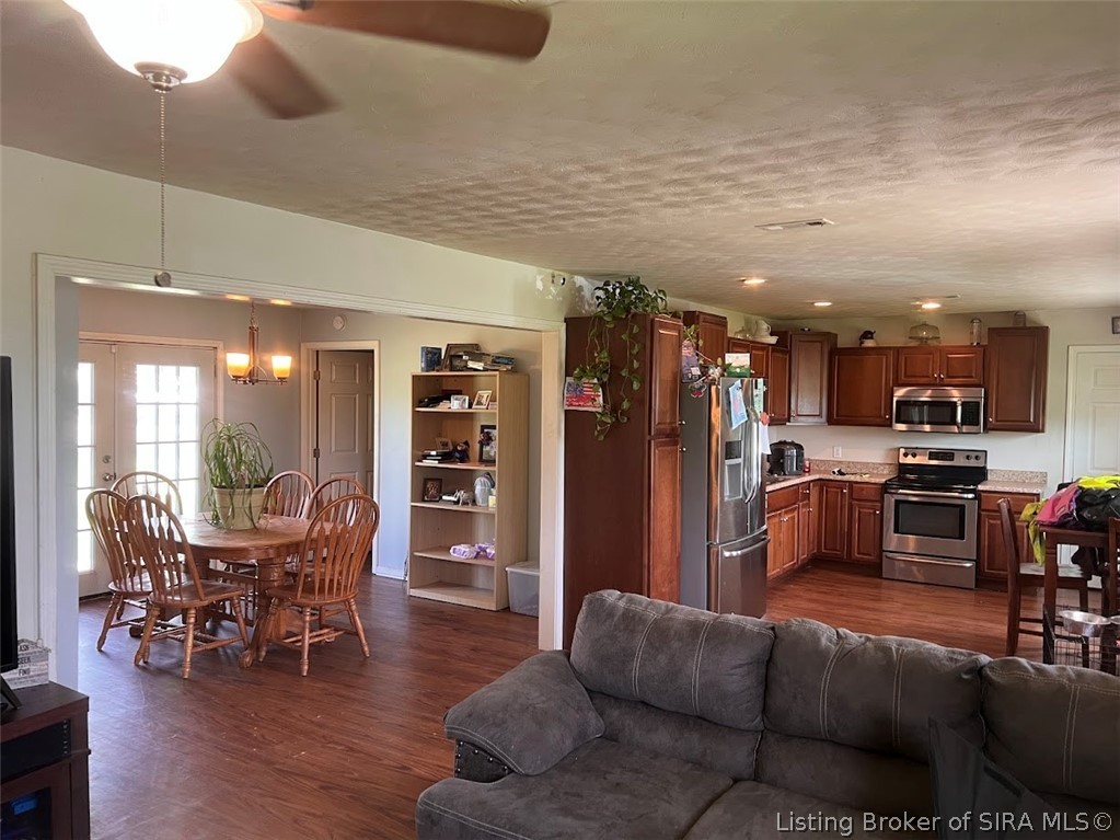 1117 East Cutshall Road Scottsburg, IN 47170 - Photo 9 of 29 Gallery Image 9