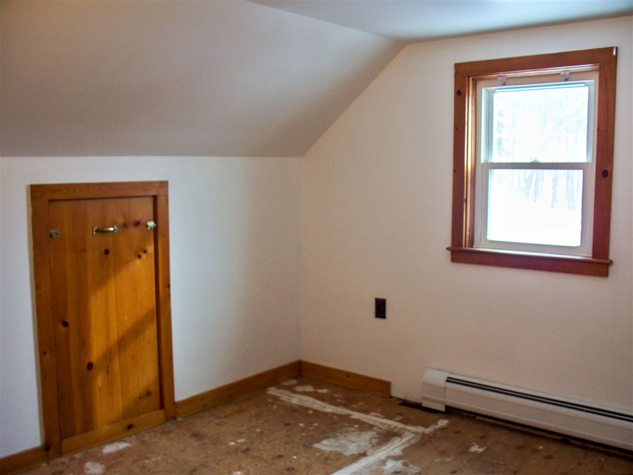 44 Loop Street Proctor, VT 05765 - Photo 15 of 20 Gallery Image 15