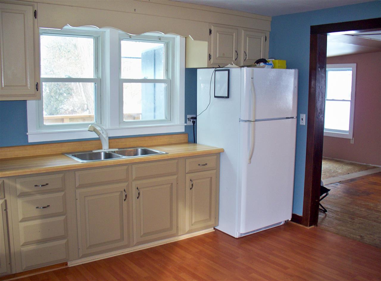 44 Loop Street Proctor, VT 05765 - Photo 3 of 20 Gallery Image 3