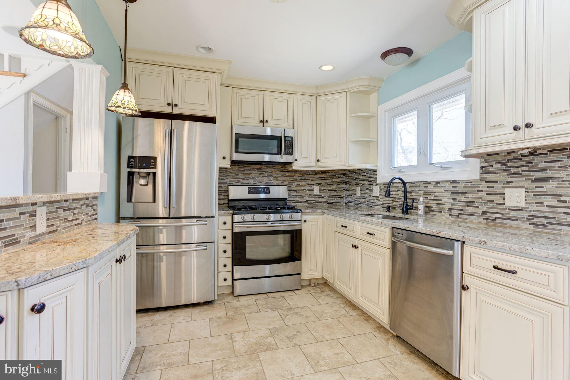 1920 Tadcaster Road Catonsville, MD 21228 - Photo 12 of 44 Kitchen