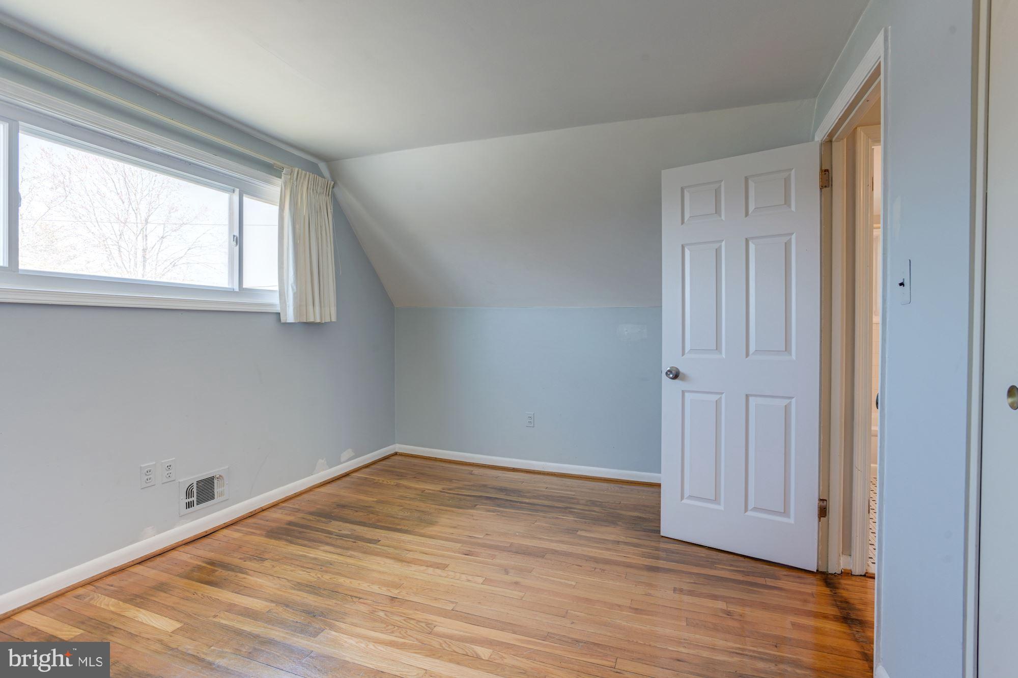 1920 Tadcaster Road Catonsville, MD 21228 - Photo 26 of 44 Second Bedroom