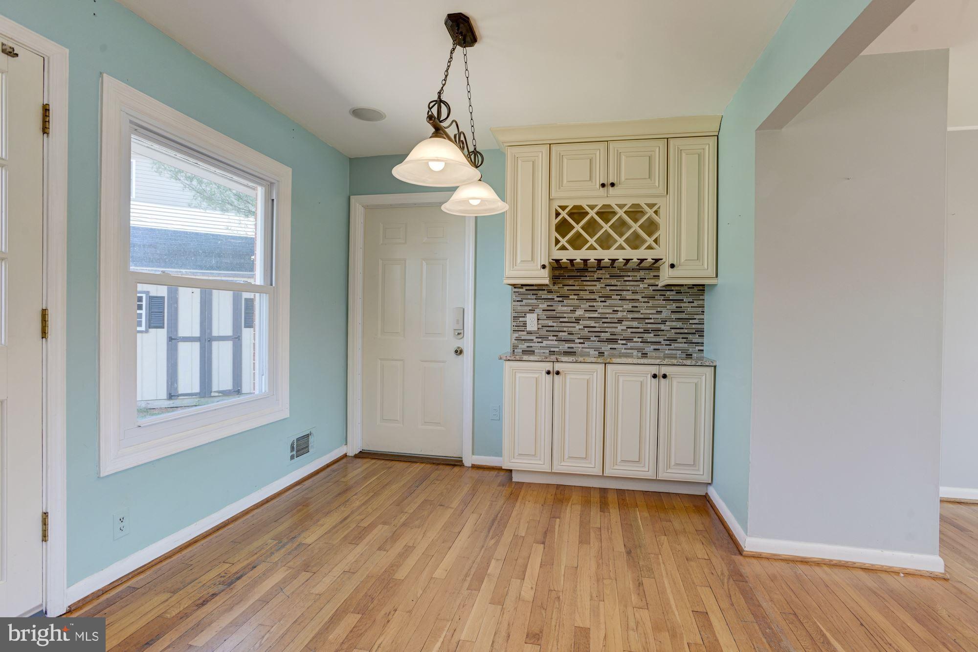 1920 Tadcaster Road Catonsville, MD 21228 - Photo 8 of 44 Dining Room